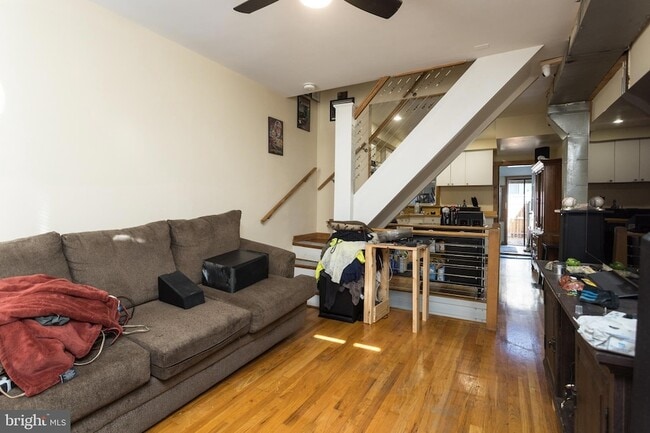 Building Photo - 2929 Miles Ave