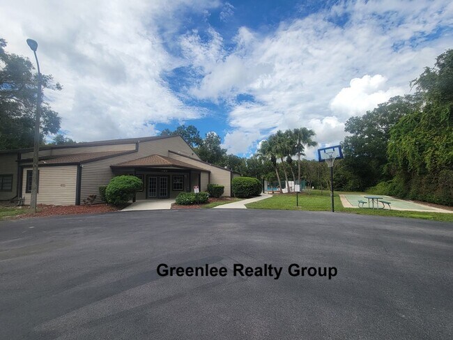 Building Photo - Don’t Miss This Spacious 3 Bedroom / 2 Bath Condo in Baywood Meadows!