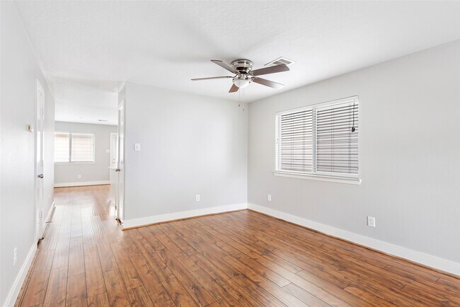 Building Photo - 20192 Alden's Oak