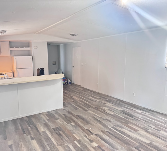 Building Photo - 19 Kinnett Dr