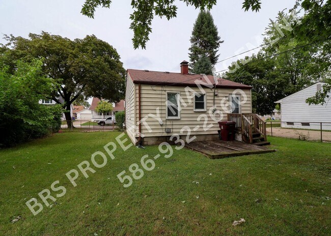 Building Photo - 7236 Wiegand Blvd