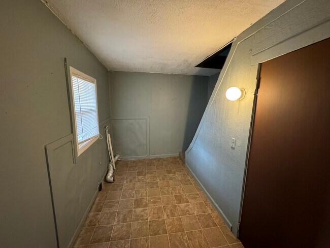 Building Photo - 831 Tennessee St