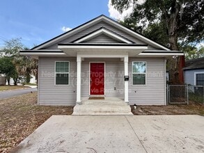 Building Photo - 2220 Flesher Ave
