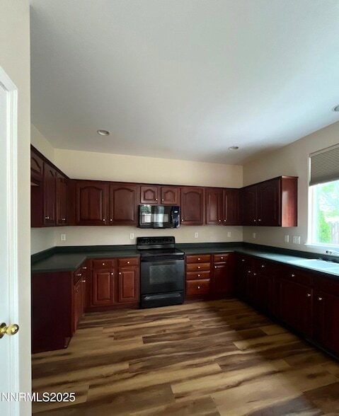 Building Photo - 1998 Amber Leaf Ct
