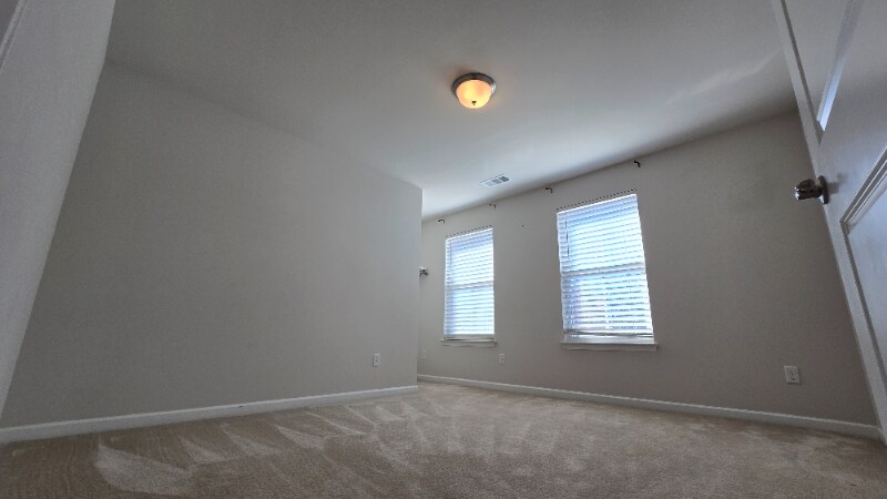 Building Photo - 2539 Grove Park Way