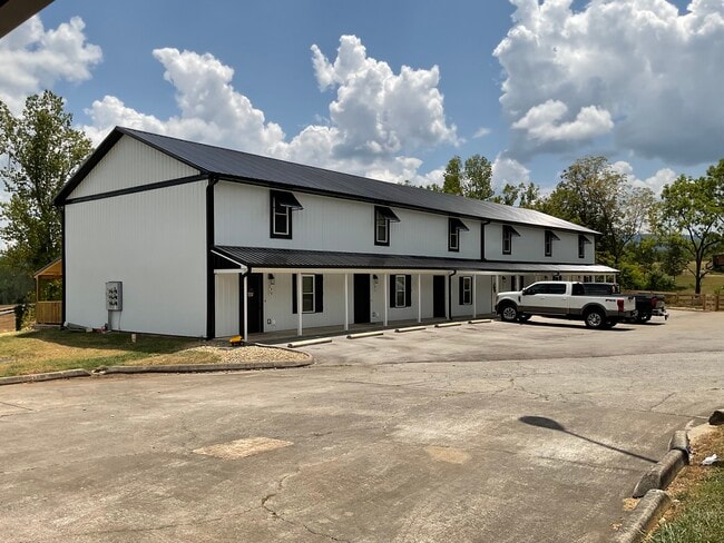 Building Photo - 2912 Montvale Rd