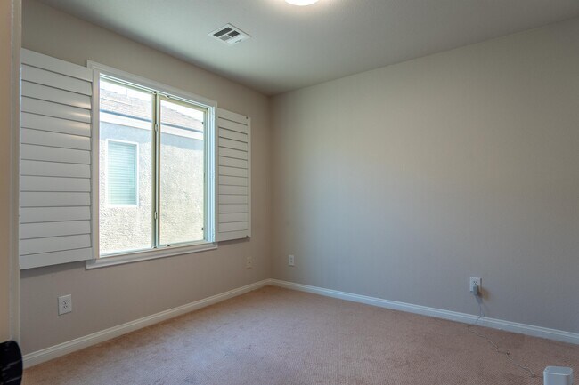 Building Photo - 2279 Autumn Fire Ct