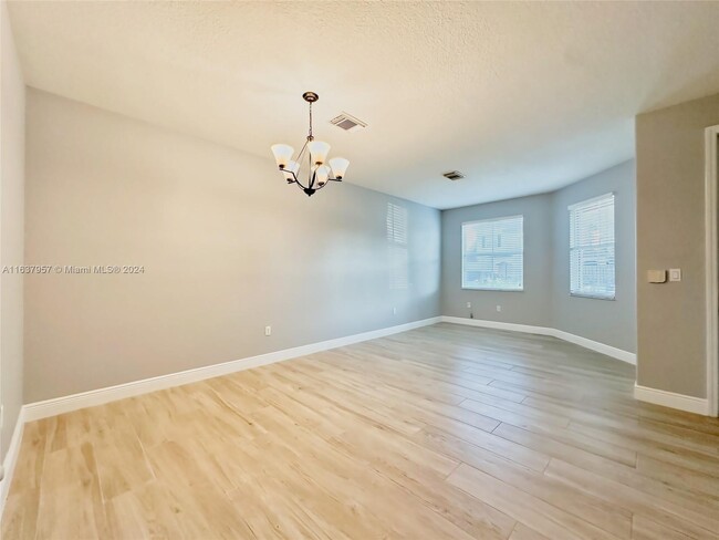 Building Photo - 15276 SW 91st Ln