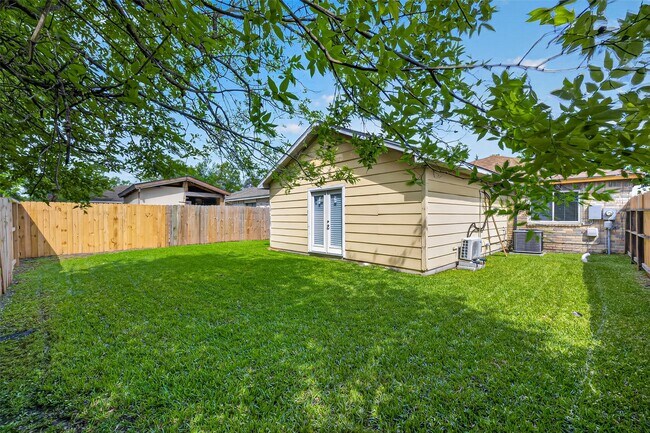 Building Photo - 13010 Abalone Way