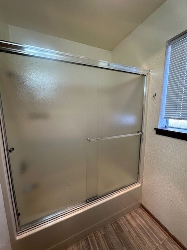 Building Photo - 600 Easy St