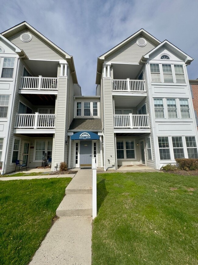 Building Photo - Charming 2 Bedroom/1 Bathroom Townhome in Perry Hall, MD!
