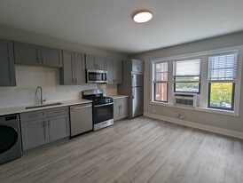Building Photo - 372 Hazel Ave