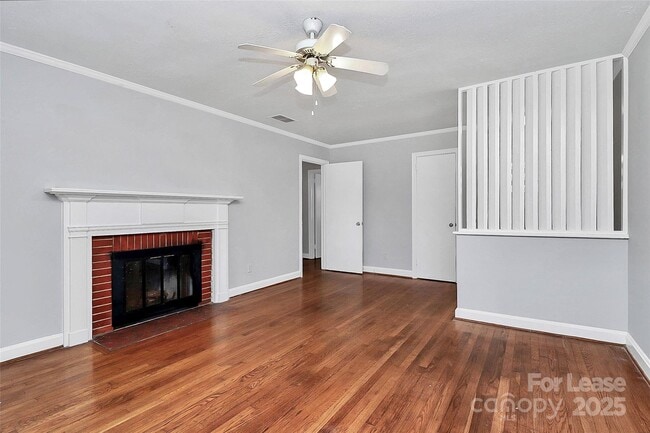 Building Photo - 228 Seneca Pl