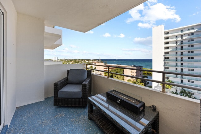 Building Photo - 1630 N Ocean Blvd