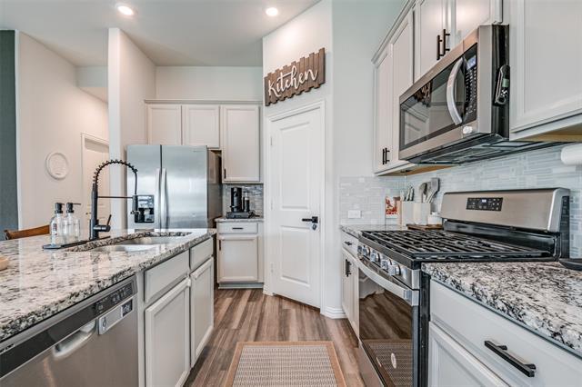 Building Photo - 2419 Lalun Lane