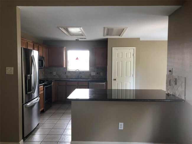 Building Photo - 2919 Foxden Dr