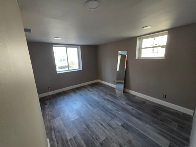 Building Photo - 1367 Reservoir Ave