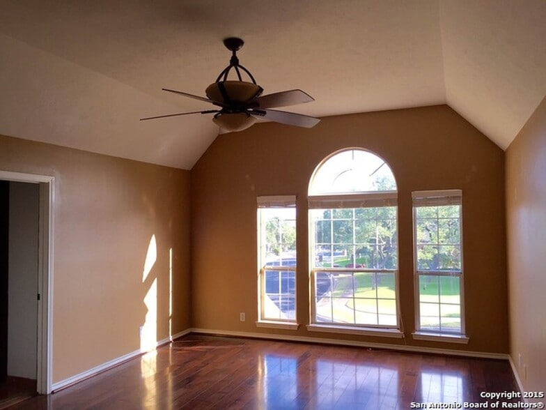 Building Photo - 9835 Ramblin River Dr