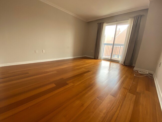 Bedroom and Balcony - 361 River Rd