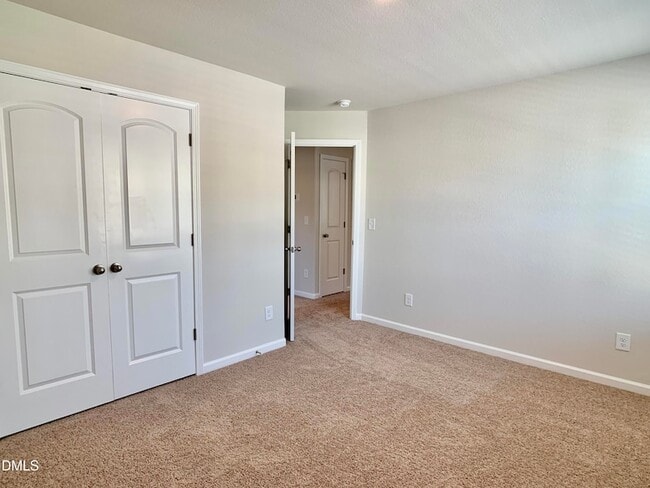 Building Photo - 213 Brisk Dr