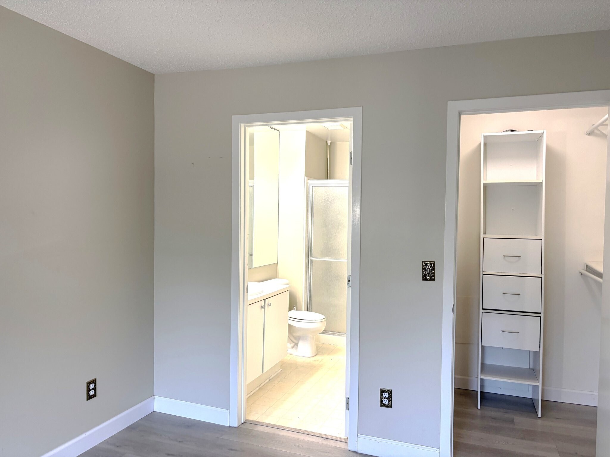 Building Photo - 44850 Bayview Dr