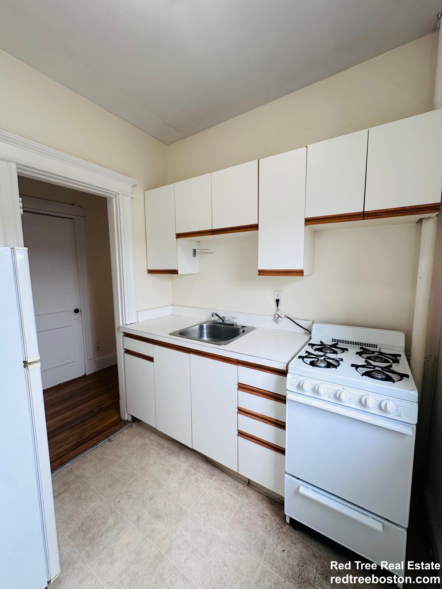 Building Photo - 1144 Commonwealth Ave