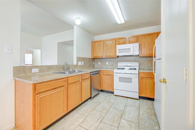 Building Photo - 21603 Juniper Meadows Dr