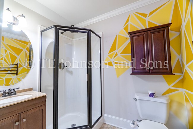Building Photo - Luxury Living in Lewisville