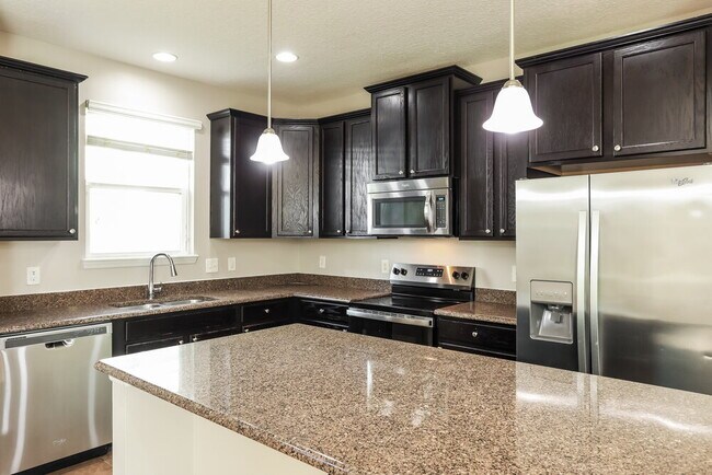 Building Photo - 452 Vineyard Ln