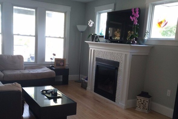 living room - 2547 S Shore Dr