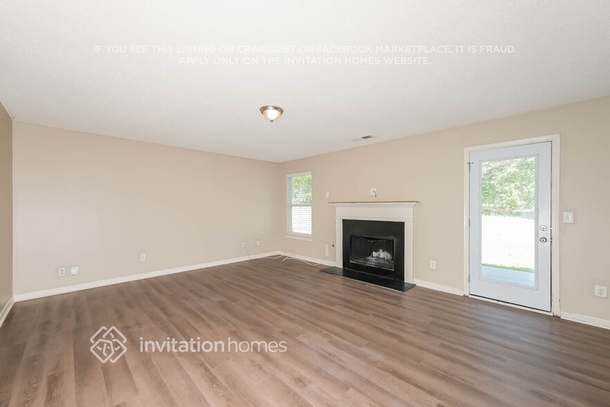 Building Photo - 3812 Rosebud Park Dr