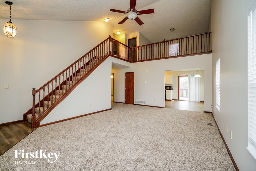 Building Photo - 455 Dover Pond Dr