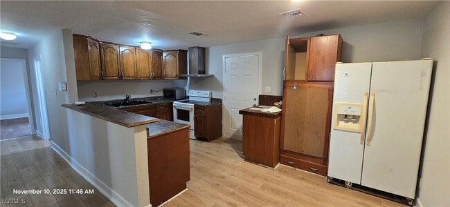 Building Photo - 12104 Suncrest Ln