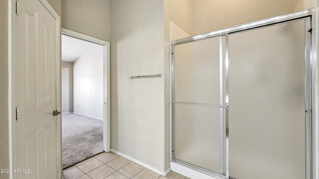 Building Photo - 15690 W Earll Dr