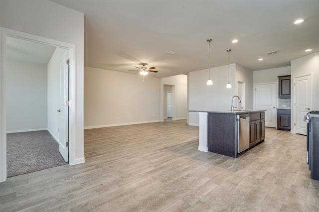 Building Photo - 1441 Archway Ct