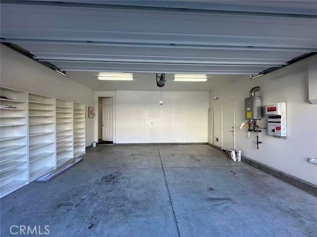 Building Photo - 2960 E Via Corvina