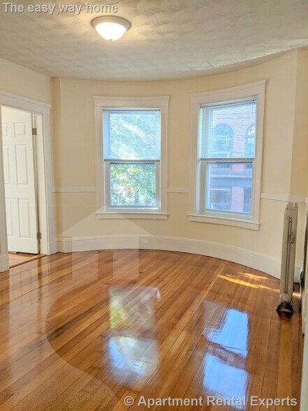 Building Photo - 18 Sanborn Ave