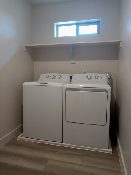 Building Photo - 3115 S Relic Ridge Dr