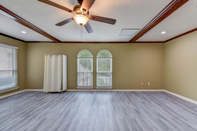 Building Photo - Studio Apartment for Lease in Olde Oaks_Im...