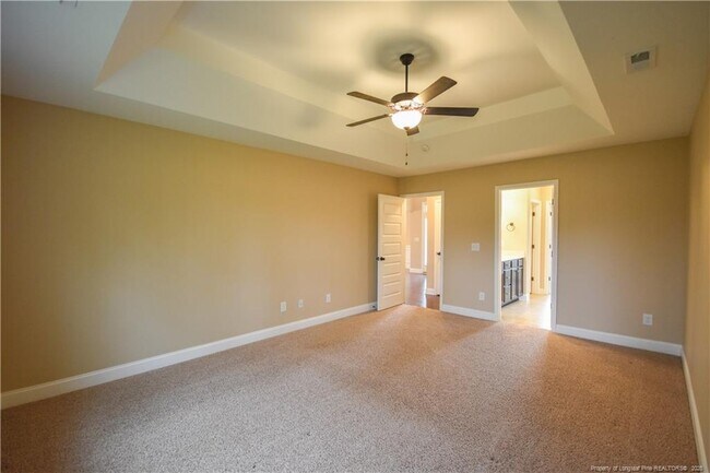 Building Photo - 124 Summer Creek Ln