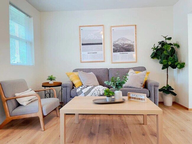 Building Photo - 226 Paradise Dr