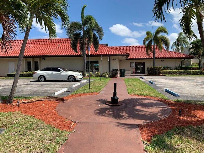 Building Photo - 2800 Fiore Way
