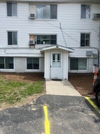 Building Photo - 67 Curve St