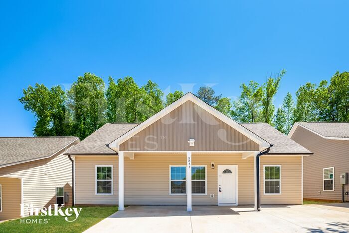 Primary Photo - 5055 Tuckaseegee Rd