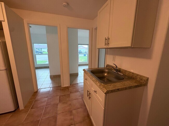 Building Photo - 4930 NW 85th Terrace