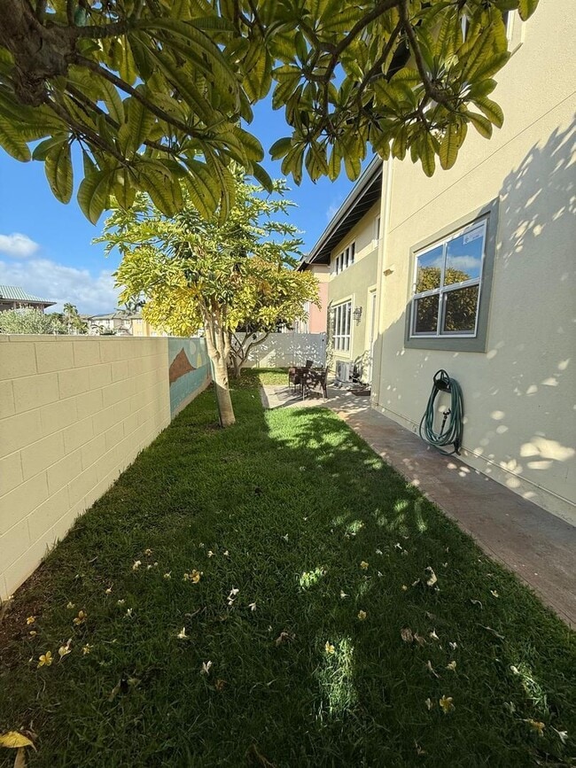Building Photo - 91-1066 Lanakoi St