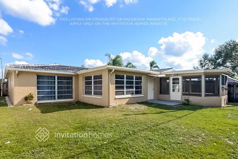 Building Photo - 1741 Dartmouth Dr