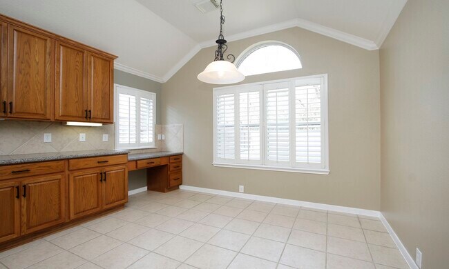 Building Photo - 2802 Parkeston Dr