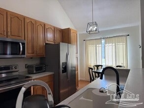 Building Photo - 3201 Birdseye Cir