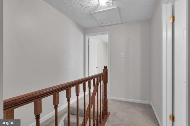 Building Photo - 8483 Aurora Ct